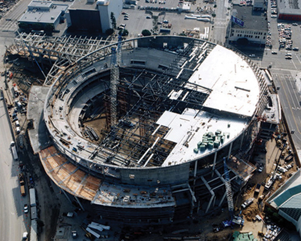 2000 Staples Center Roof Erection